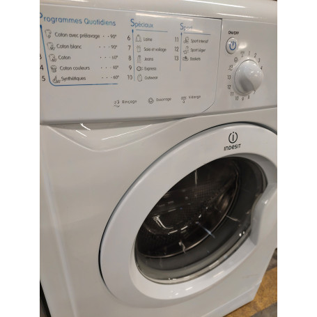 Lave Linge Hublot INDESIT IWC81282